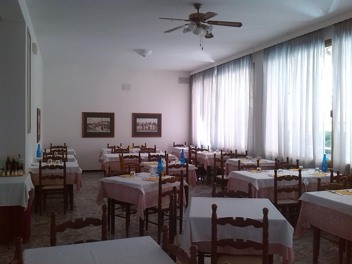 K2 Hotel Cattolica Dış mekan fotoğraf