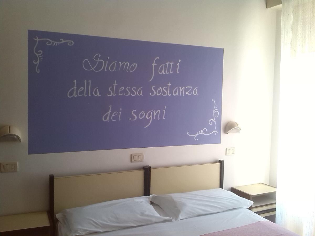 K2 Hotel Cattolica Dış mekan fotoğraf